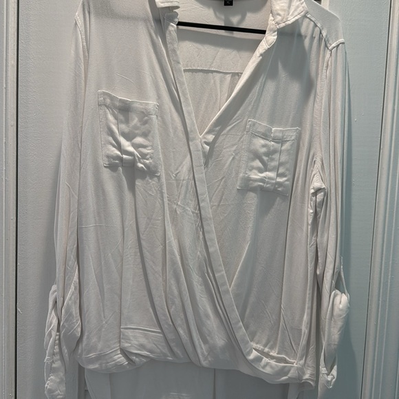 Casual Women’s Shirt - Picture 4 of 6